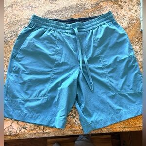 Lululemon Bowline Short 8" *Stretch
Ripstop large